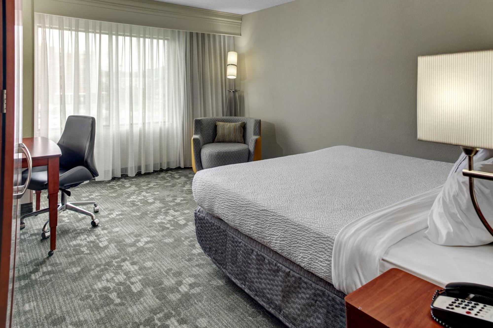 Hotel Courtyard By Marriott Anniston Oxford Esterno foto