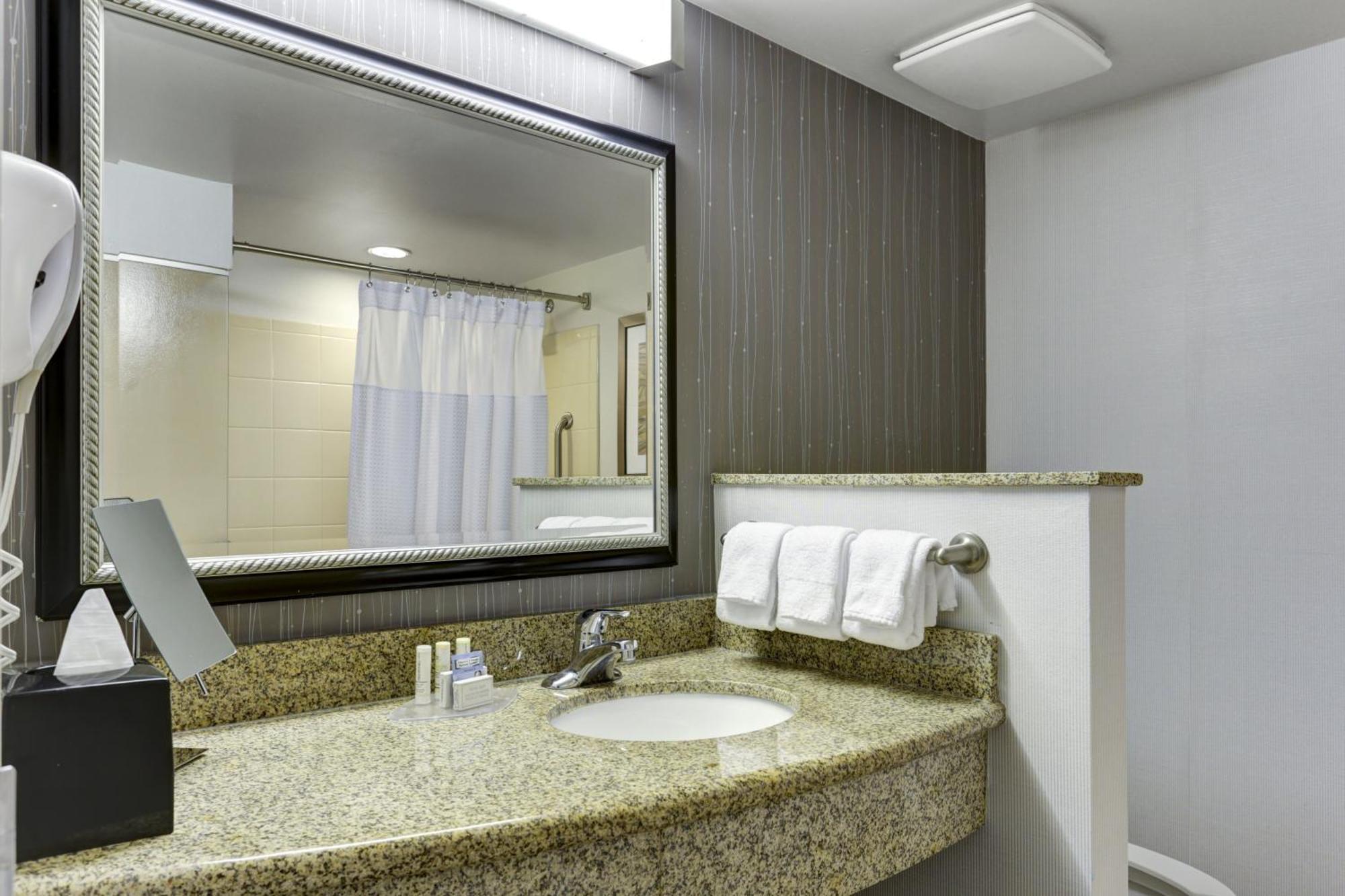 Hotel Courtyard By Marriott Anniston Oxford Esterno foto